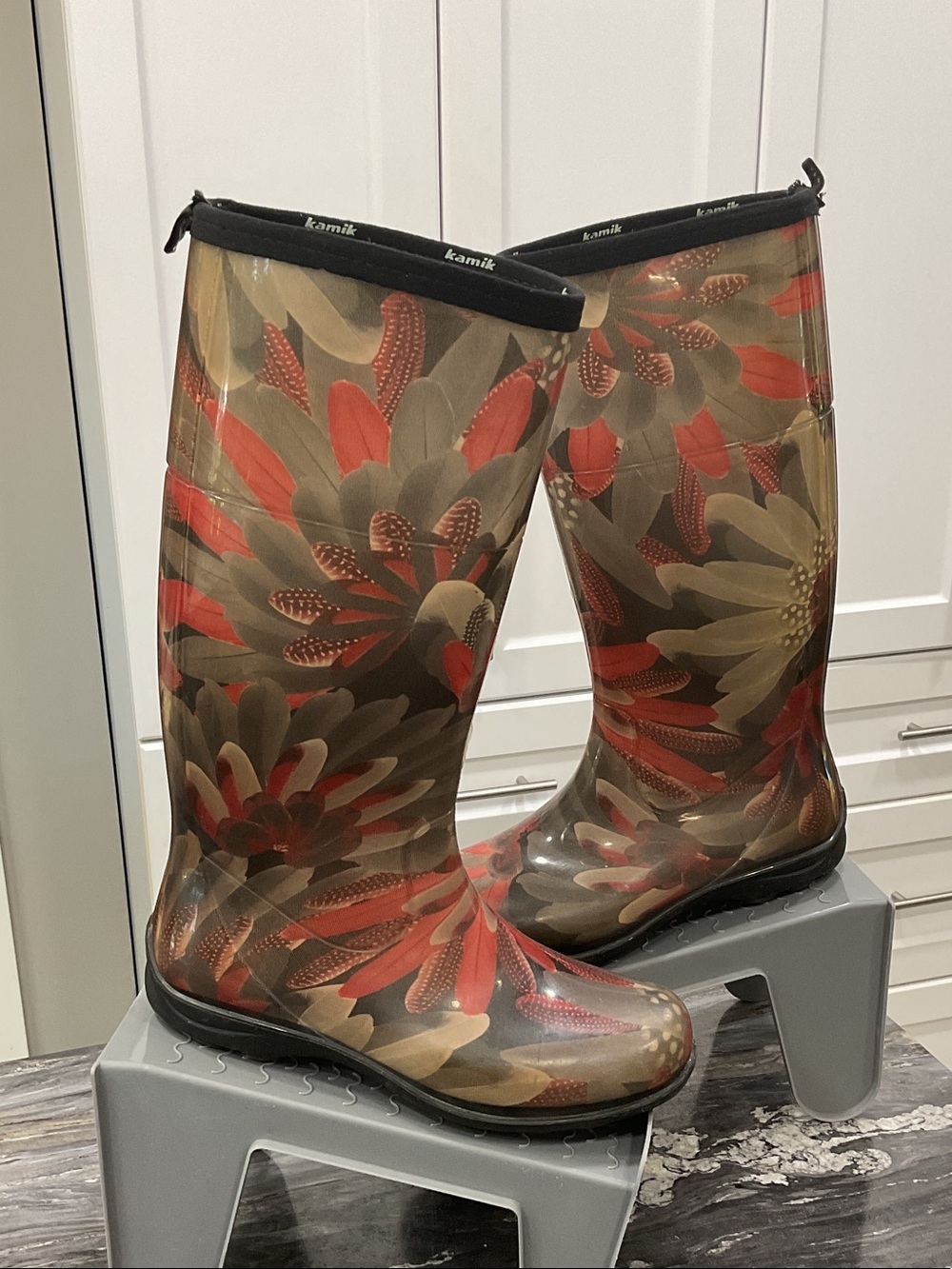 Kamik Tall Floral Rain Boots – Red & Taupe – Women’s Size US 8